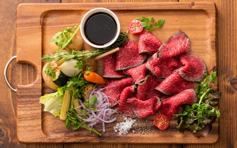 特選黒毛和牛 熊野牛 赤身ローストビーフ 約500g（250g×2） タレ付き ブロック 国産【mtf101】