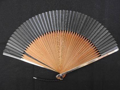 【京風庵大むら】京扇子 令和鉄扇～plusα～(扇面黒・中骨茶)｜京都 扇子 伝統工芸 高級［ 京都 扇子 高級扇子 工芸 人気 おすすめ ギフト プレゼント 贈答 お取り寄せ 通販 送料無料 ふるさと納税 ］