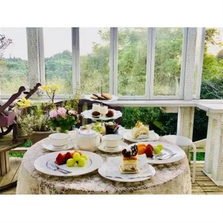 シークレットガーデンで楽しむアフタヌーンティ2名様_旅行券・チケット 食事券    旅行券・チケット  入場券・優待券 _【1464096】
