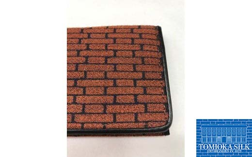 ＜高級純国産 富岡シルク100％＞ お召し織 名刺入れ（レンガ柄）＜オレンジ×ブラック＞ 富岡産 シルク 名刺入れ オレンジ ブラック 黒 レンガ柄 絹織物 絹 国産 贈り物 ギフト F21E-338