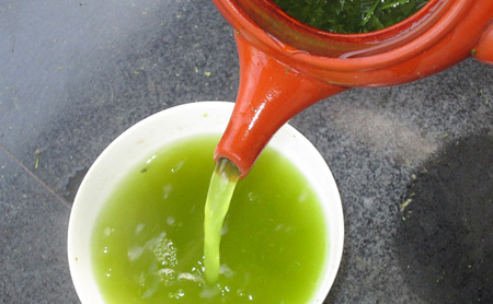 お茶 食卓の常茶 川根路 200g×20袋 茶 日本茶 茶葉 旨味 甘み ブレンド コク 渋み 通好み 贈り物 ギフト プレゼント 島田市 静岡県