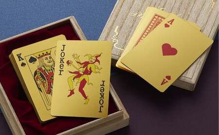 【いよいよ登場！】三田市ふるさと納税限定企画　『純金招福トランプ777』　黒いジョーカー [3d28bae300004]0325