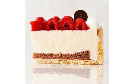 洋菓子店カサミンゴーの高級洋菓子特注ハート形シュス木苺レアチーズケーキ 14cm 