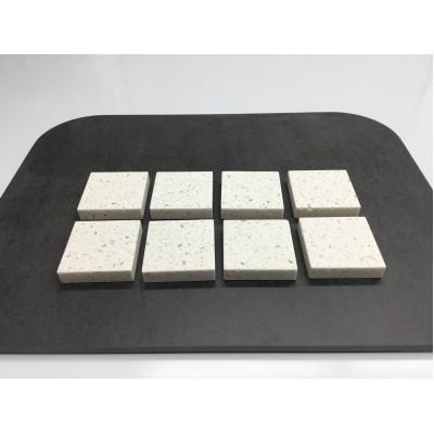 ふるさと納税 茨木市 インシュレーター　正方形型　1セット8個入り　白地　粒模様