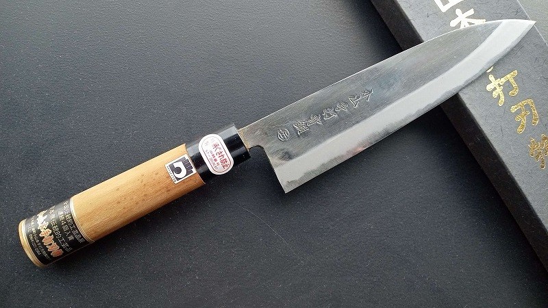 
                  28-341　小山本手打刃物　青紙鋼　柳刃包丁　磨【熊本県伝統的工芸品】
                