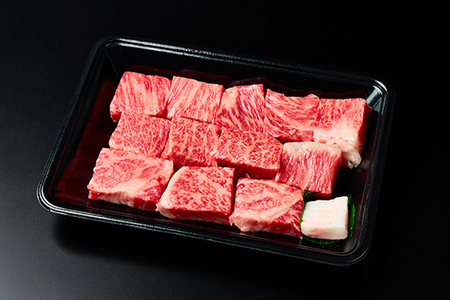 近江牛 サイコロ ステーキ 900g 【FO25W】 牛肉ステーキ