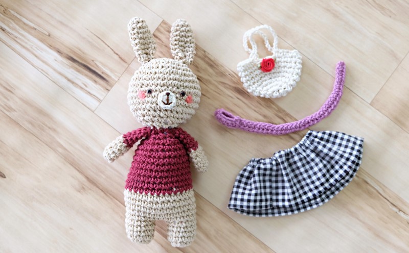雑貨 ほっこり寄り添う あみぐるみの着せ替えセット うさぎちゃん あみぐるみ 