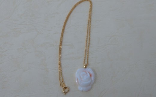 海の秘宝珊瑚：ペンダントB