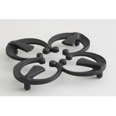 ふるさと納税 奥州市 南部鉄器　瓶敷　四つ葉 (鉄瓶・鍋向き) 伝統工芸品 [Y0092] |  | 02