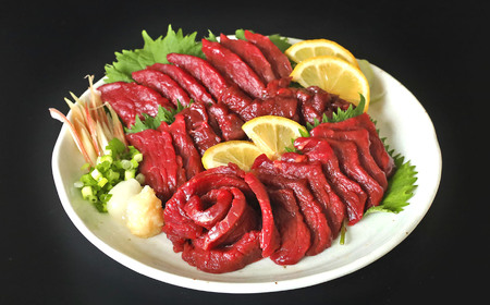 希少な 純 国産 赤身 馬刺し 約700g タレ付き 馬肉 ブロック | 肉 にく お肉 おにく 馬 馬刺 熊本県 玉名市