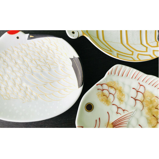 有田焼 招福銘々皿 3枚組 / 鯛 鶴 亀（幸楽窯 / 深海三龍堂） お皿 小皿 豆小皿 菓子皿 縁起物 正月 おせち おもてなし A25-494_イメージ3