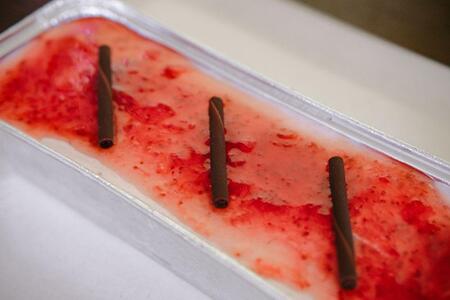 福岡県産【あまおう使用】いちごのムースケーキ 350g×1個