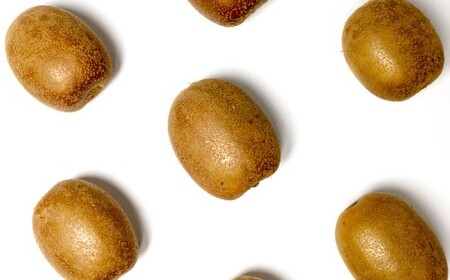 福岡県産 博多甘うぃ 約1.4kg（大玉9玉入り）【2026年10月下旬～11月下旬発送予定】キウイ キウイフルーツ フルーツ 果物 くだもの 先行予約