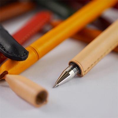 ふるさと納税 七尾市 革まきペン(ペンカバー)(カラー:チョコ) |  | 03