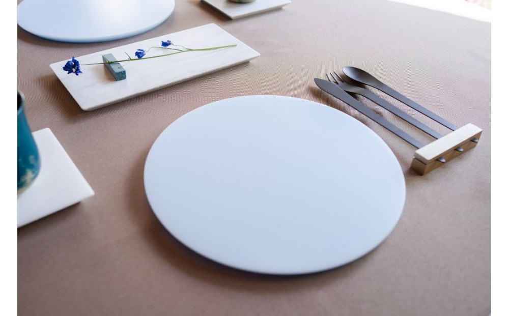 
                  丸皿（直径24ｃｍ）
                
