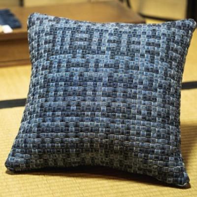 ふるさと納税 福山市 デニム加工職人の手仕事から生まれた【デニムループクッション】(全面デニムループ)
