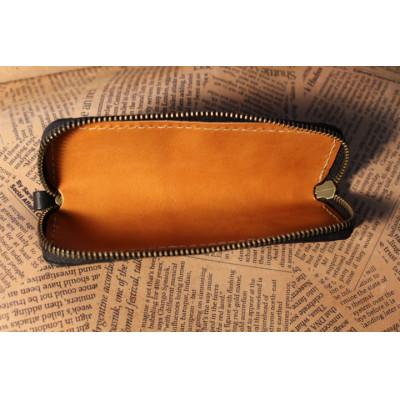 ふるさと納税 栗東市 馬九(うまく)いくラウンドファスナーペンケース(ブラック) |  | 03