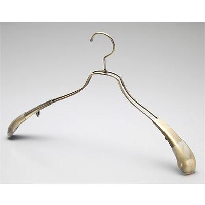 ふるさと納税 葛飾区 スチール製　メンズ用ハンガー7本セット　アンティークゴールド |  | 01