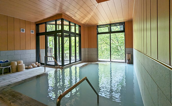 源泉かけ流しの温泉です