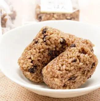 さっちゃんの酵素玄米ごはん「冷凍タイプ」70g×2個×21パック コシヒカリ おにぎり 健康 美容 新潟県 パックご飯 1F10027