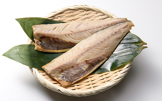 【ふるさと納税】佐々木商店のサバ塩干し(2枚入り 1パック)×4袋セット岩手県 山田町 三陸 干物 魚 肴 鯖  YD-961