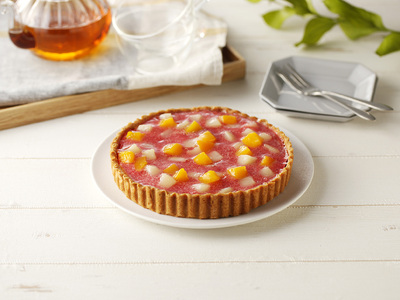 あまおう苺のタルトケーキ 6号(約18cm)4?6人分 吉富町/株式会社吉浦コーポレーション[BGAD026]