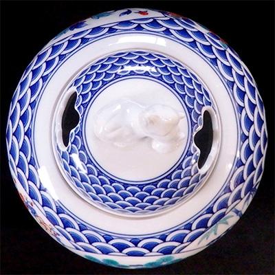 ふるさと納税 伊万里市 色鍋島青海波扇文香炉 |  | 02