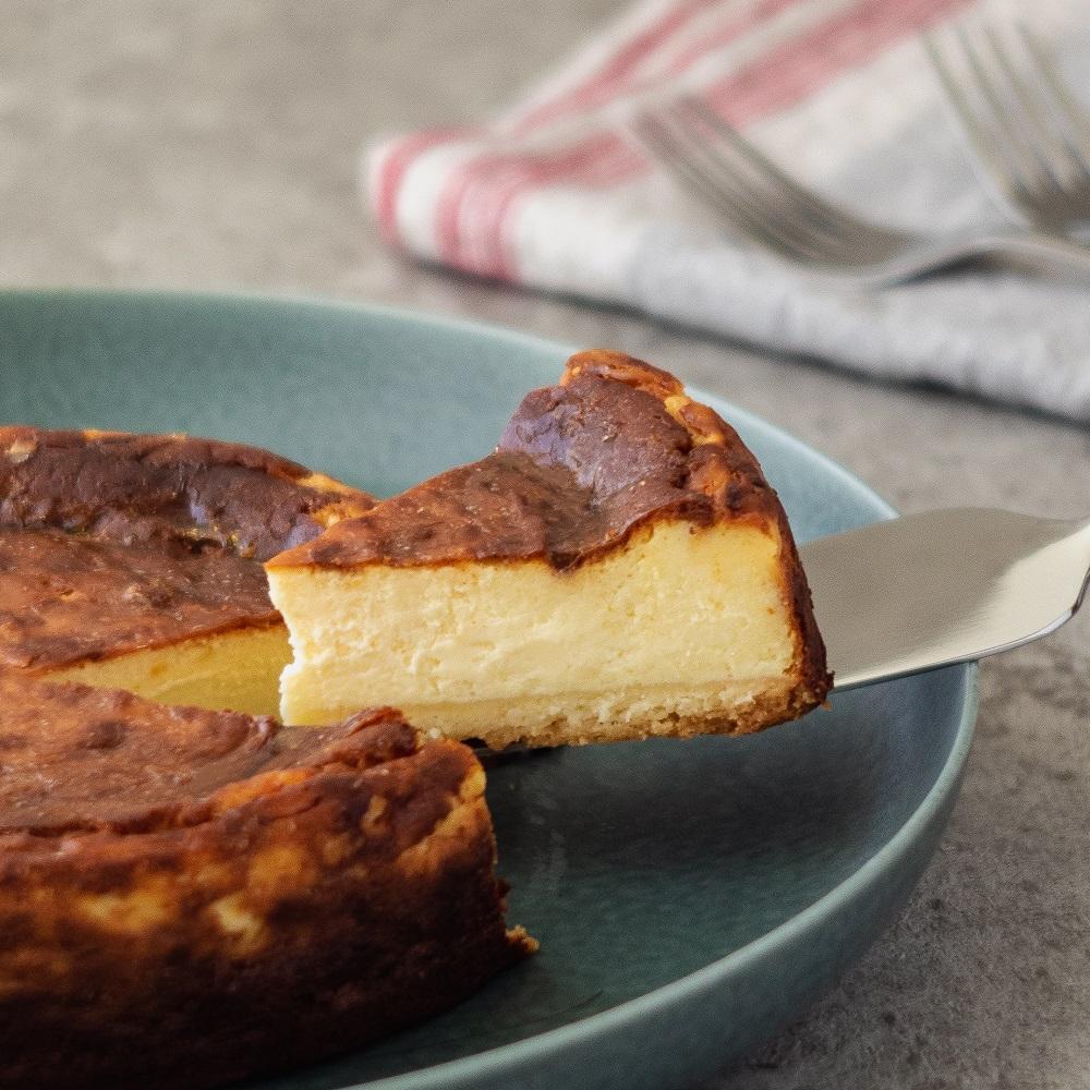 【fiveran】TVでも取り上げられる 京都 百名店のお店　京都のパティシエ監修 濃厚人気のバスクチーズケーキ　7号 大きめサイズ