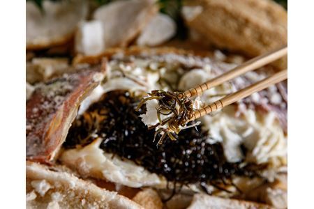 No.260 手包み鯛の塩釜1尾（天然鯛）CAS冷凍で新鮮！赤飯とハマグリ4人分つき