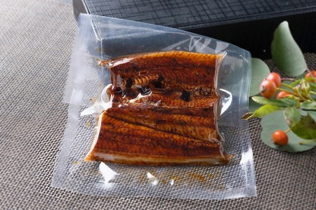 a10-904　国産 深蒸し うなぎ 蒲焼 カット 約90g以上×2枚