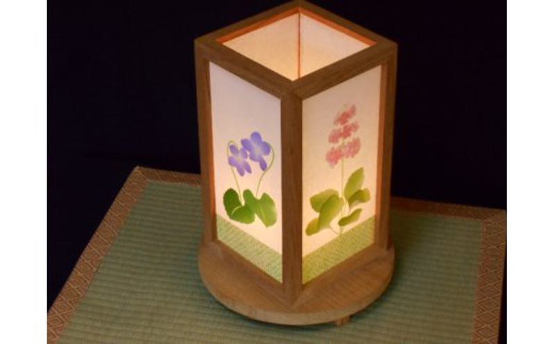 正絹着物生地で作ったおしゃれな行灯（あんどん） 四季の花