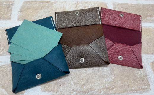 手縫いの本革「オリジナル 名刺 カード入れ」【カラー：ダークブラウン】上質 職人 手作り レザー クラフト 革 牛革 革製品 名刺ケース シンプル おしゃれ ギフト プレゼント 贈り物 お祝い 高知県