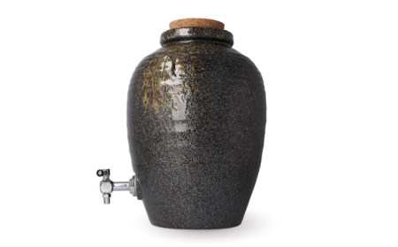 【美濃焼】 丸型焼酎サーバー３升　黒【井澤コーポレーション/カネサン工芸】 美濃焼 高田焼 焼酎 陶器 陶器サーバー 甕 かめ つぼ お酒 酒 居酒屋 晩酌 [TBP079]