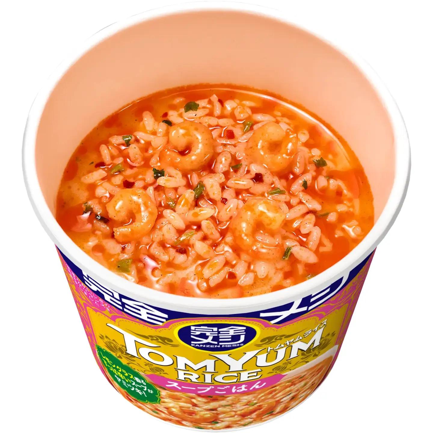 【6回定期便】完全メシ トムヤムライス　2ケース 計12食 / 完全飯 トムヤムクン 常温 保存 カップ飯 非常食 保存食 備蓄 まとめ買い / 栗東市 / 日清食品株式会社[BIBI039]