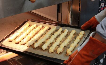 【定期便3回】 パン 手づくり天然酵母大きな食事パンセット7種  詰め合わせ 手作り パン