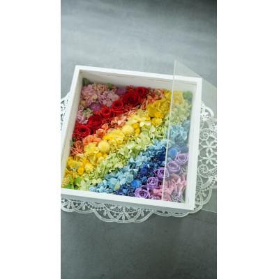 ふるさと納税 吹田市 プリザーブドフラワー　虹色のフレームアレンジメント |  | 01