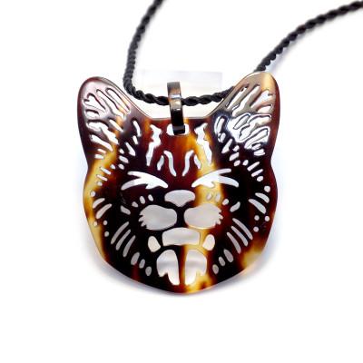 ふるさと納税 長崎市 べっ甲製あくび猫ペンダント |  | 02