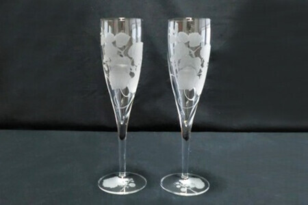 【2/19より価格改定】山葡萄・フルート2個入り【シャンパン 日本酒 グラス 山ぶどう クリスタル お祝い プレゼント 記念日 ギフト ご褒美 オリジナル 日本土産 桐箱入り】 I5-F024037
