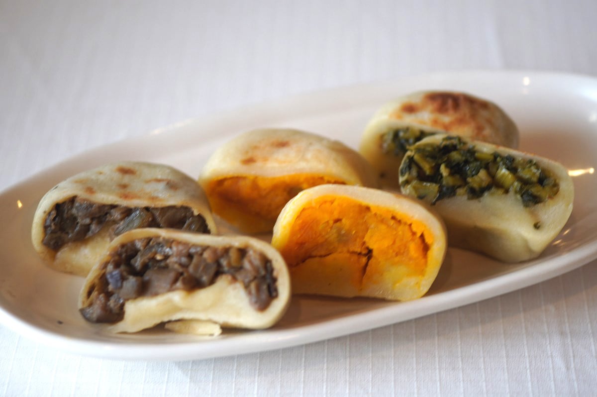 ６種の具を味わえるおやきセットです