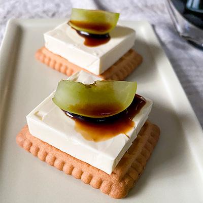 ふるさと納税 山梨市 【数量限定】濃厚で芳醇な味わい!6年熟成・山梨県産バルサミコ酢100ml×1本 |  | 03