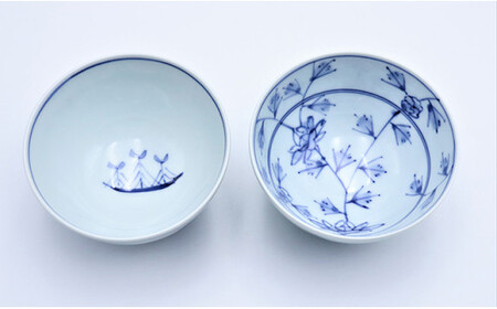 有田焼 青花 絵変りペア飯碗 あや千 A30-473