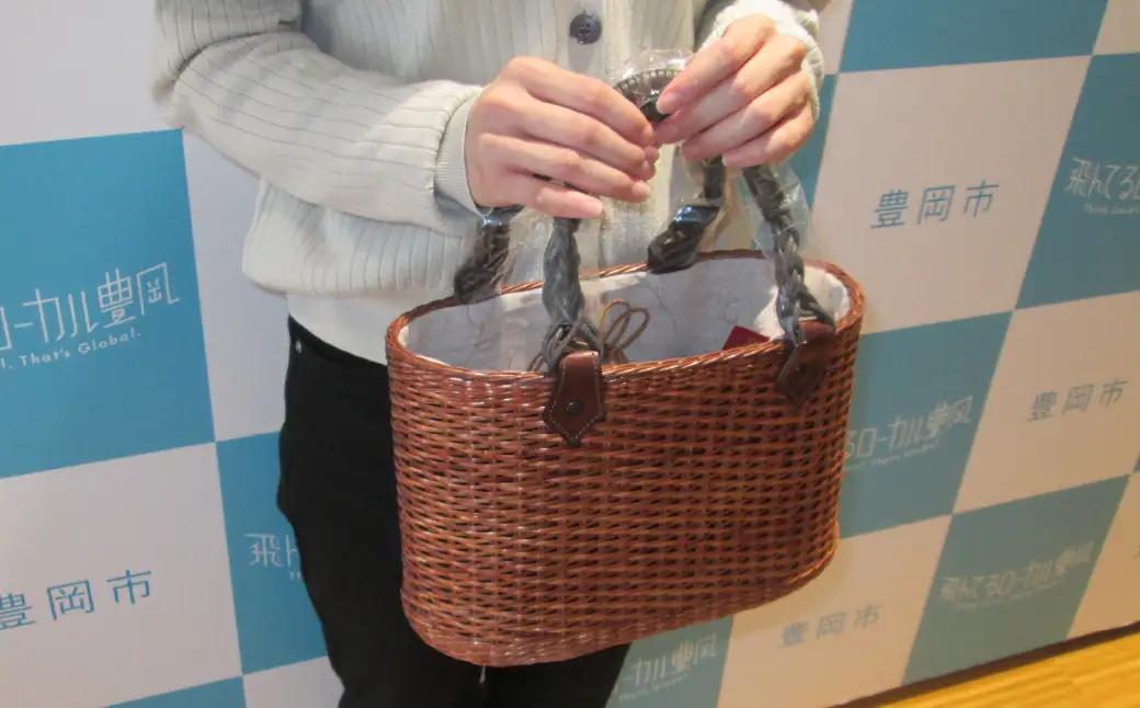 かごバッグ 柳かご（小） / 籠バッグ 豊岡 杞柳細工 伝統工芸士作 伝統工芸品 柳染め かご バッグ カバン 自家栽培 柳 天然素材 高級 おしゃれ 和テイスト 大人 手作り ハンドメイド 日本製 