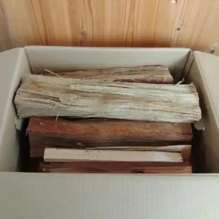 【毎月定期便】乾燥薪 キャンプ用 10kg×2箱 大割(約40cm) 広葉樹ミックス全9回【4087742】