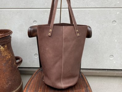 【 八幡レザー 】バケツ型 バッグ コゲチャ 【DP06W】 カバン 鞄 かばん 牛革 レザー 軽量 トートバッグ
