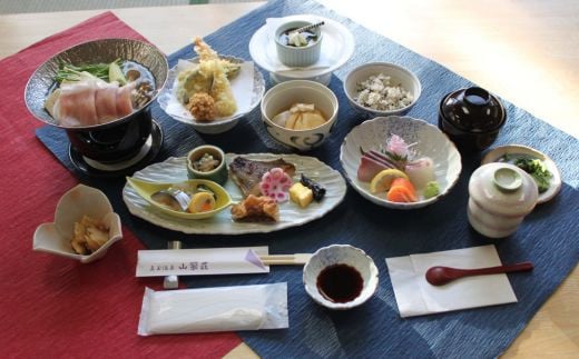 【スピード発送】 真玉温泉山翆荘 スパランド真玉 ペア宿泊券（一泊二食付）B