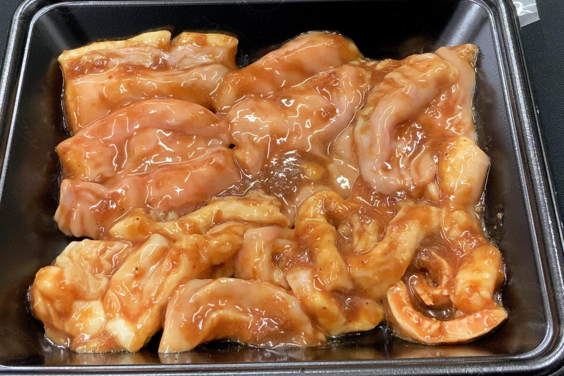 
            【肉屋くらは】 近江牛 自家製 ホルモンミックス 冷凍 600g 冷凍 焼肉 お肉 牛肉 モツ ホルモン 内蔵 タレ付き タレ 焼くだけ 霜降り ブランド和牛 和牛 国産 ブランド 牛 黒毛和牛 高級 日本三大和牛 家庭用 ご褒美 滋賀 彦根 お祝い BBQ バーベキュー 
          