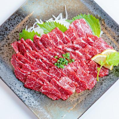 ふるさと納税 あさぎり町 【熊本 と畜】桜屋 特選馬刺しスライス 300g(あさぎり町)