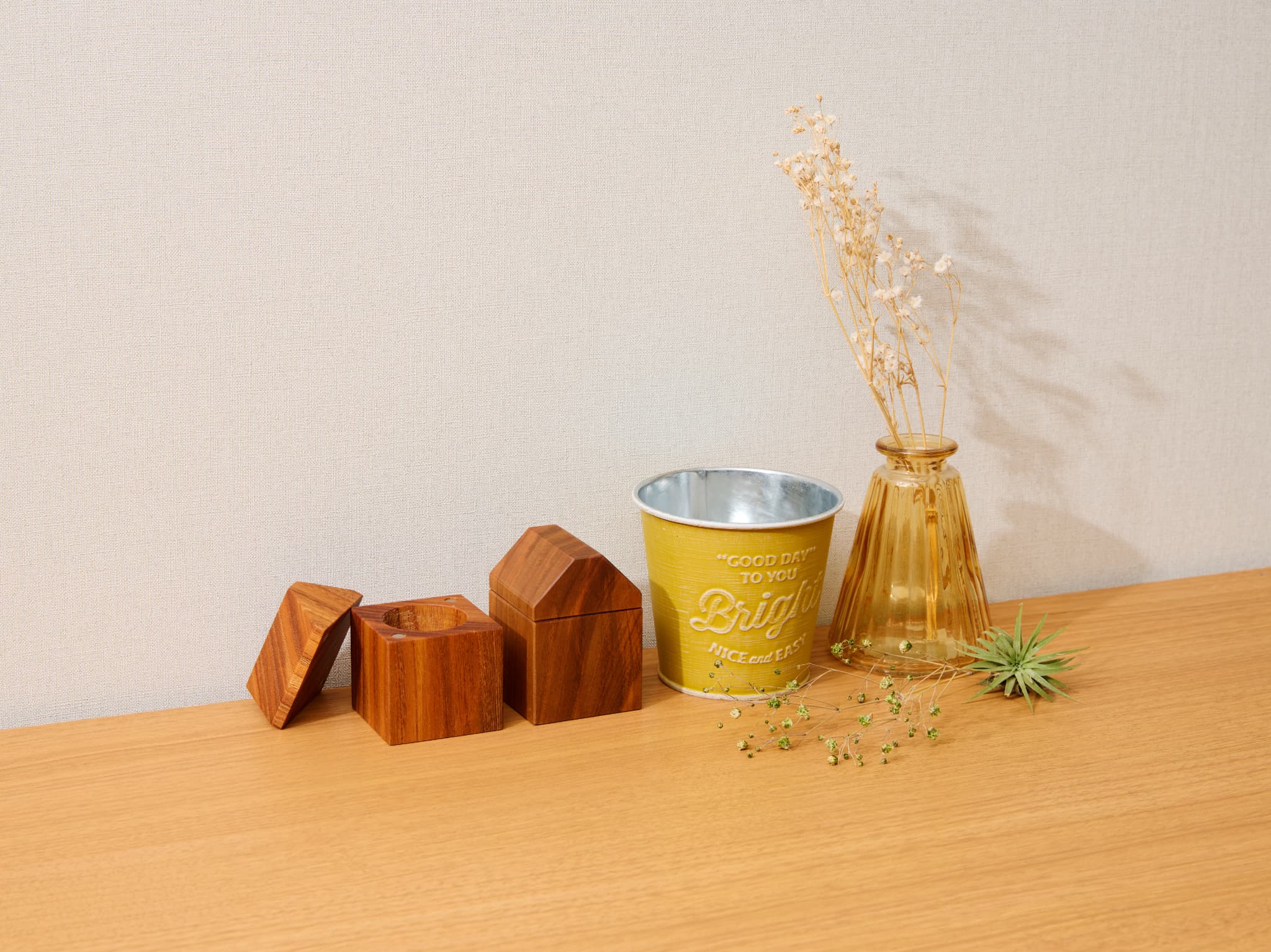 おうち型 乳歯ケース 木製 乳歯入れ Teeth House 成長記念 子ども用 メモリアルグッズ 出産祝い 入学祝い ナチュラルデザイン ハンドメイド インテリア雑貨 小牧市 送料無料