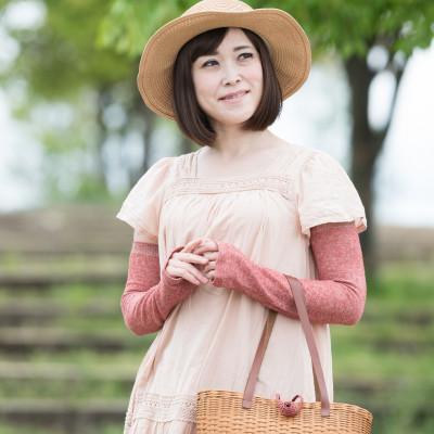 ふるさと納税 泉大津市 天然の美容繊維　UV対策　絹のさらさらアームカバー　レンガ　H-AM1900