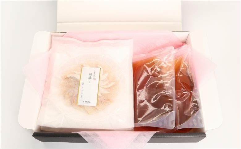こだわりの出汁つゆで食べる本クエしゃぶしゃぶ4~6人前【10~3月のお届け】 魚介 魚貝類 魚 天然 クエ アラ 鍋 しゃぶしゃぶ 鍋つゆ セット 【005_0132】
